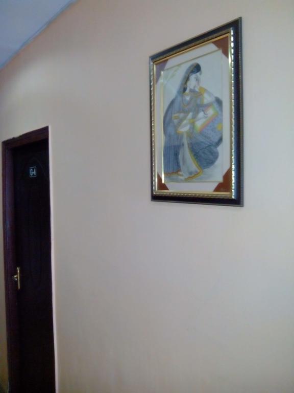 Hotel Rest Inn Лакхнау Номер фото