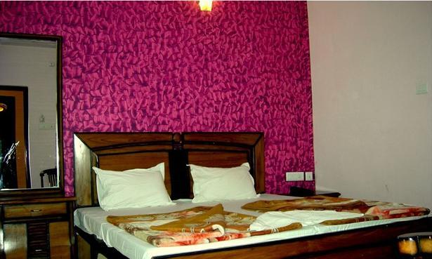 Hotel Rest Inn Лакхнау Экстерьер фото